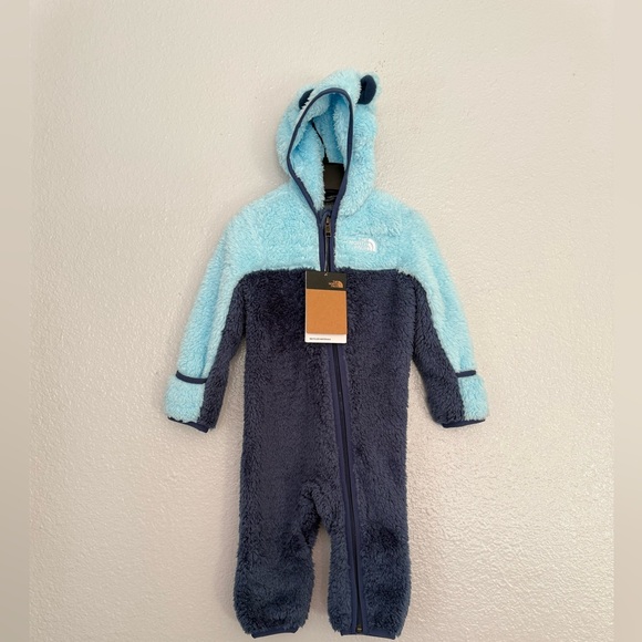 New The North Face Baby One - Piece Size: 6-12 months
